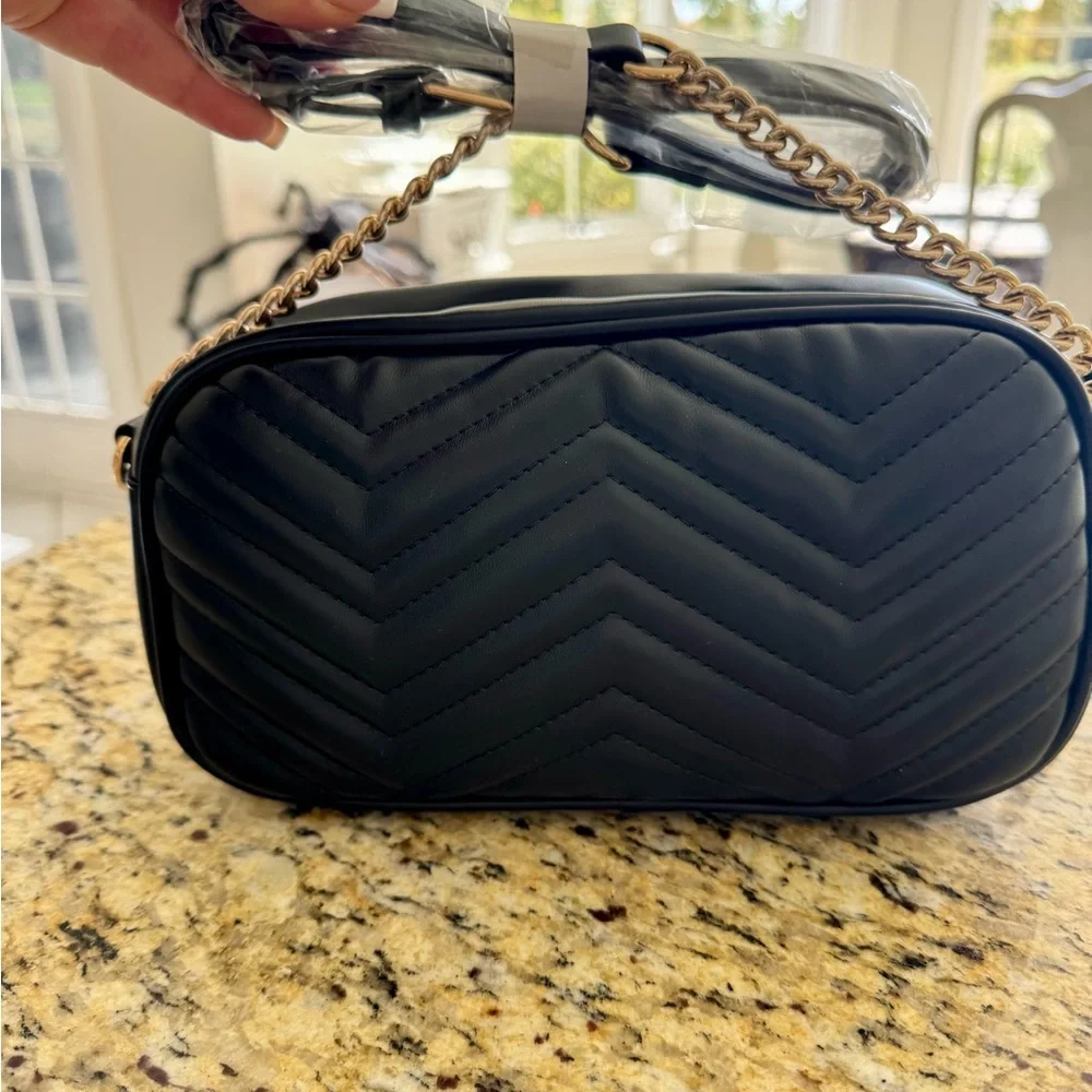 Pink Lily Black and Orange Crossbody Bag - Picture 2 of 3